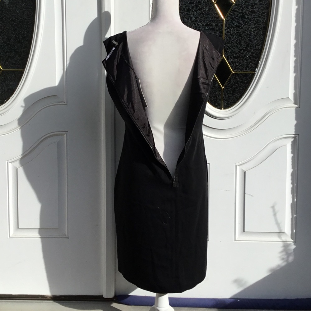 TAHARI DRESS - Picture 3 of 8